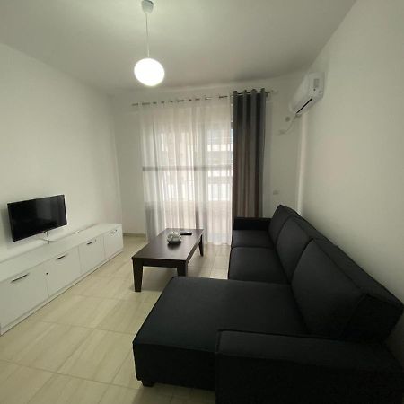 Vlora'S Apartment ภายนอก รูปภาพ