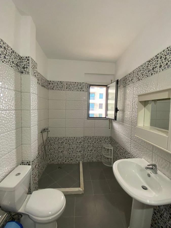 Vlora'S Apartment ภายนอก รูปภาพ